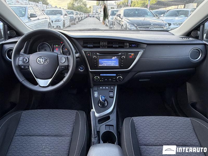 toyota Auris 2014