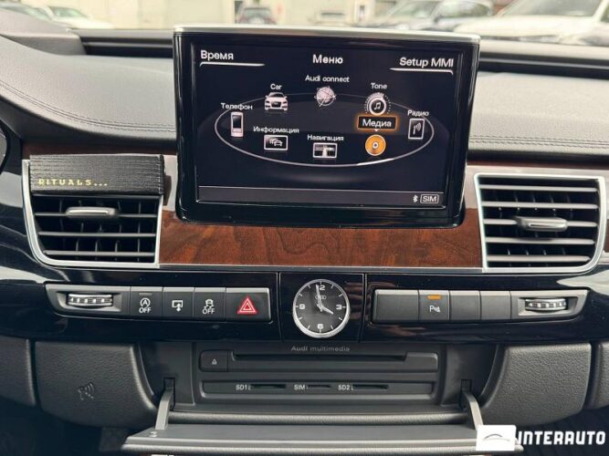 audi A8 2016