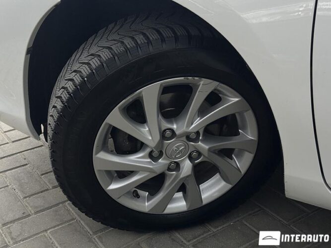 toyota Auris 2017