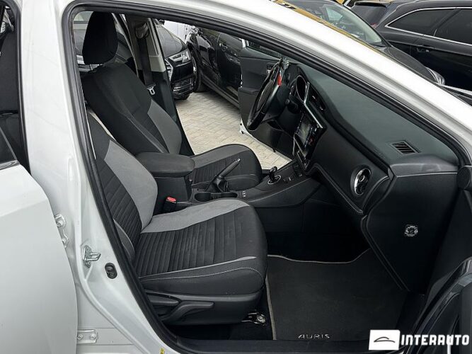 toyota Auris 2017