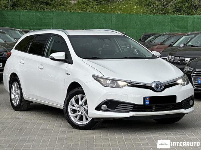 Toyota Auris 2017 doar la InterAuto