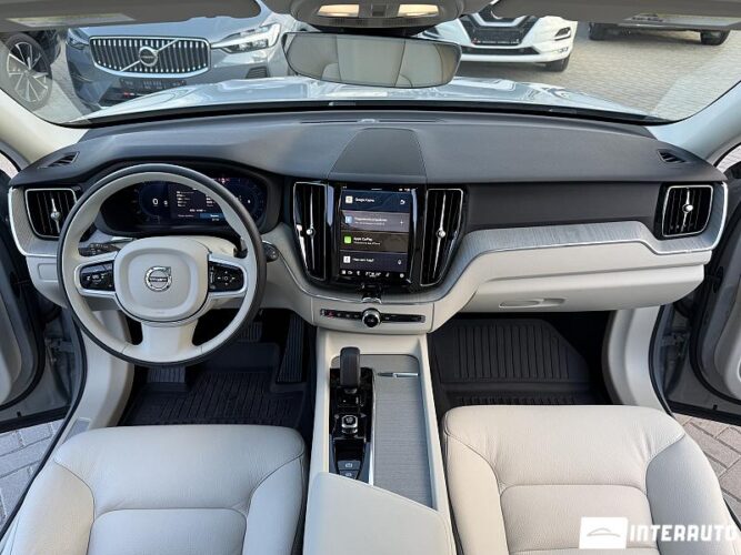 volvo XC 60 2025
