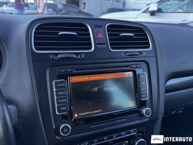 volkswagen Golf 2012
