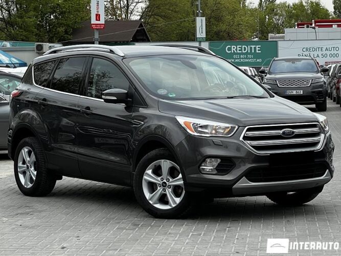 Ford Kuga 2016 doar la InterAuto