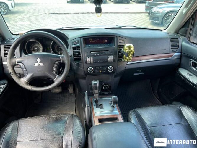 mitsubishi Pajero 2008