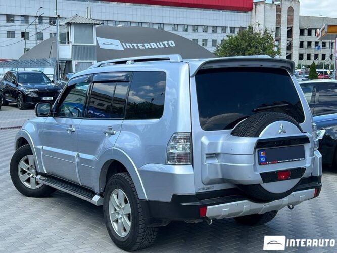 mitsubishi Pajero 2008