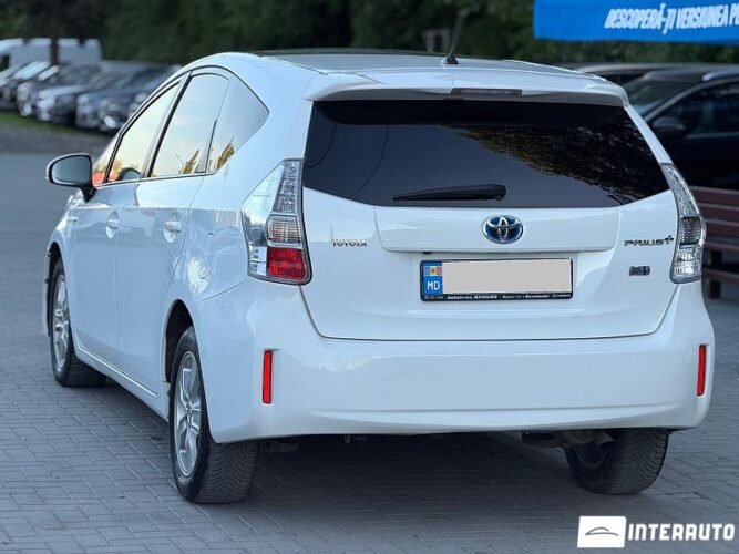 Toyota Prius Plus / V 32 toyota Prius Plus / V 2012
