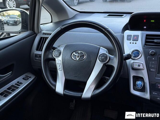 Toyota Prius Plus / V 38 toyota Prius Plus / V 2012
