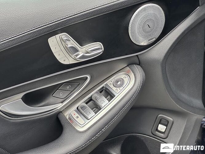Mercedes C 300 43 mercedes C 300 2015