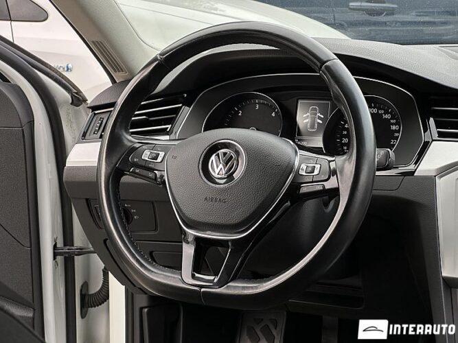 Volkswagen Passat 38 volkswagen Passat 2017