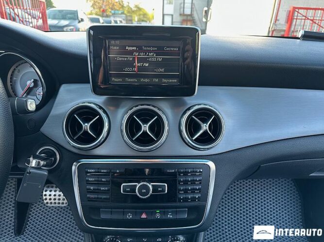 mercedes GLA 180 2015