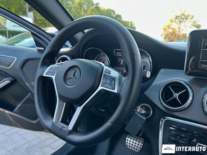 mercedes GLA 180 2015