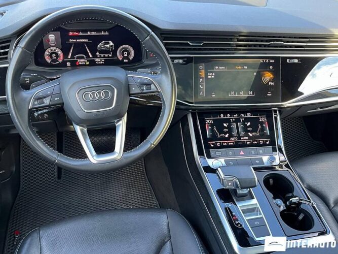 audi Q8 2020