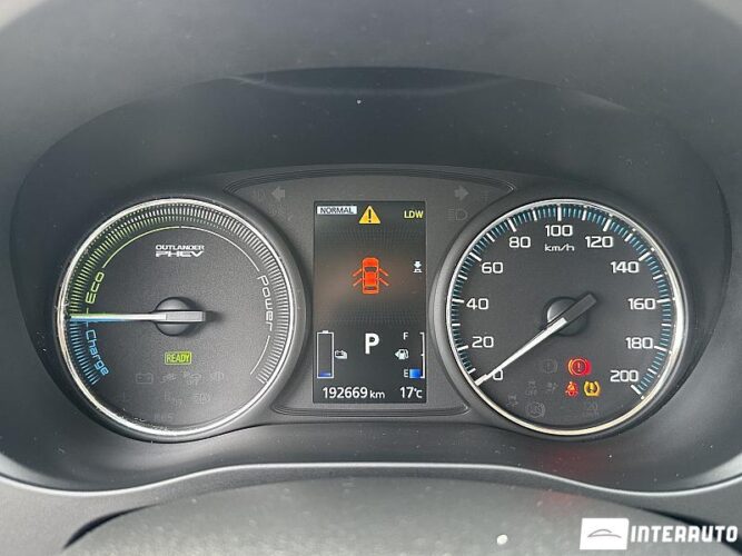 mitsubishi Outlander 2016
