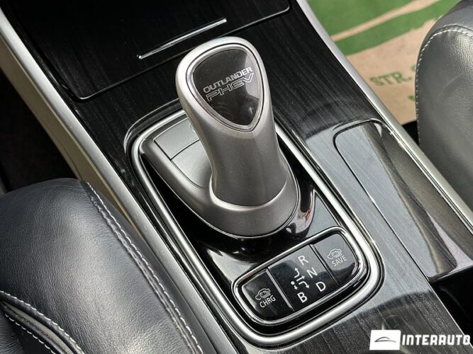 mitsubishi Outlander 2016