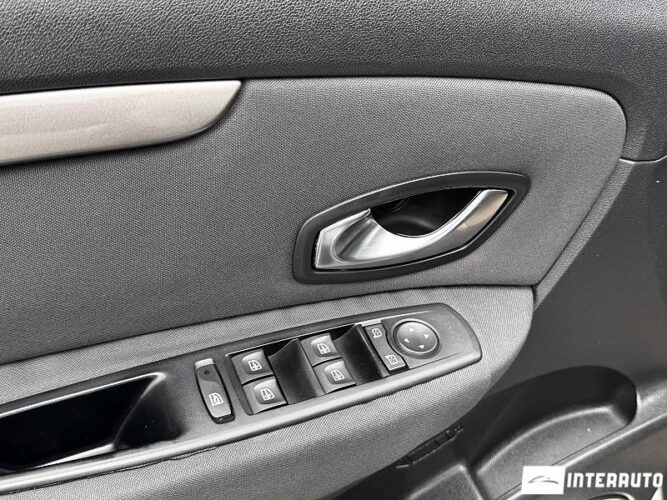 renault Scenic X-Mode 2013