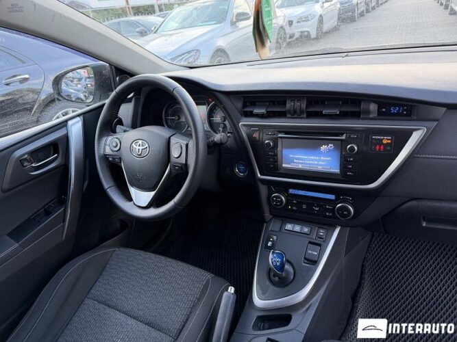 toyota Auris 2014