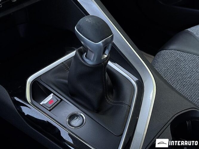 peugeot 3008 2018