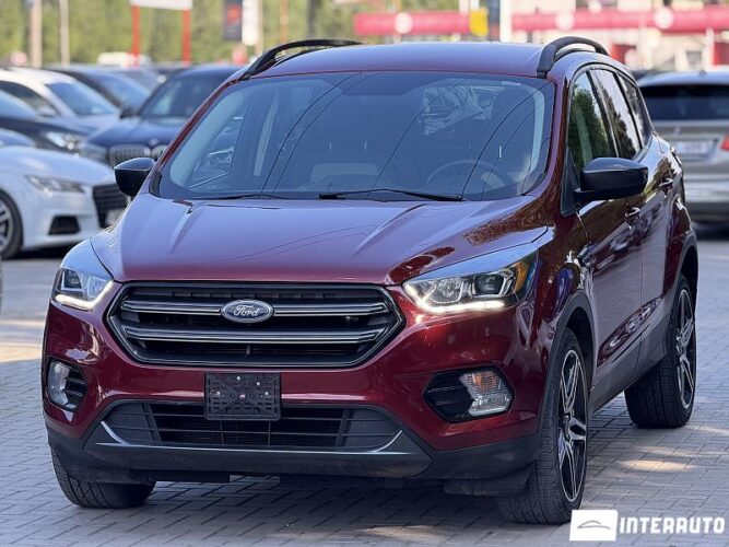 Ford Escape 2019 doar la InterAuto