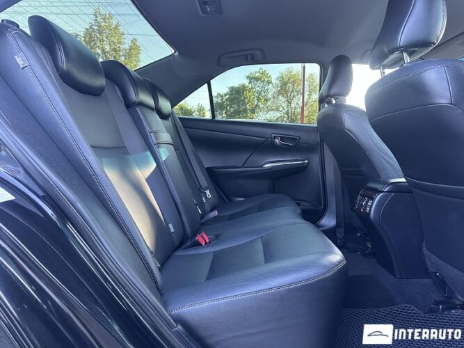 toyota Camry 2017