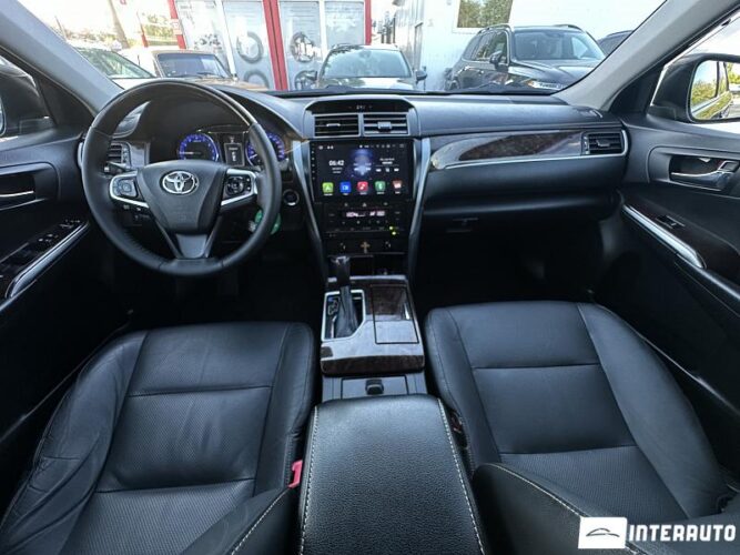 toyota Camry 2017