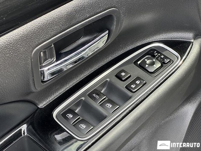 Mitsubishi Outlander 51 mitsubishi Outlander 2015