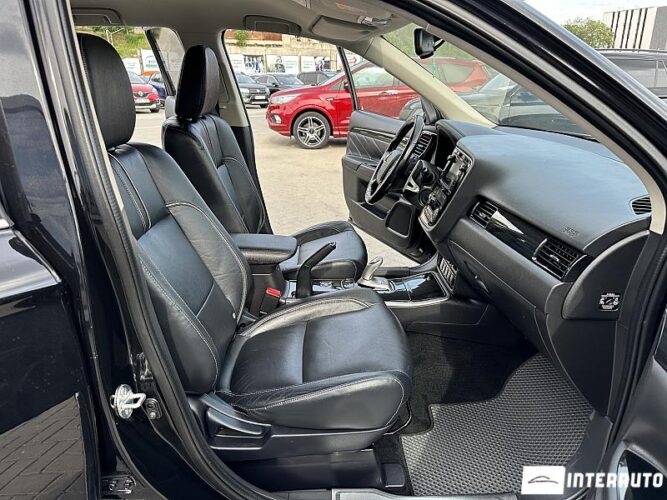 Mitsubishi Outlander 48 mitsubishi Outlander 2015