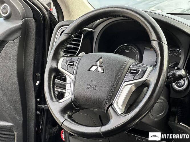 Mitsubishi Outlander 40 mitsubishi Outlander 2015