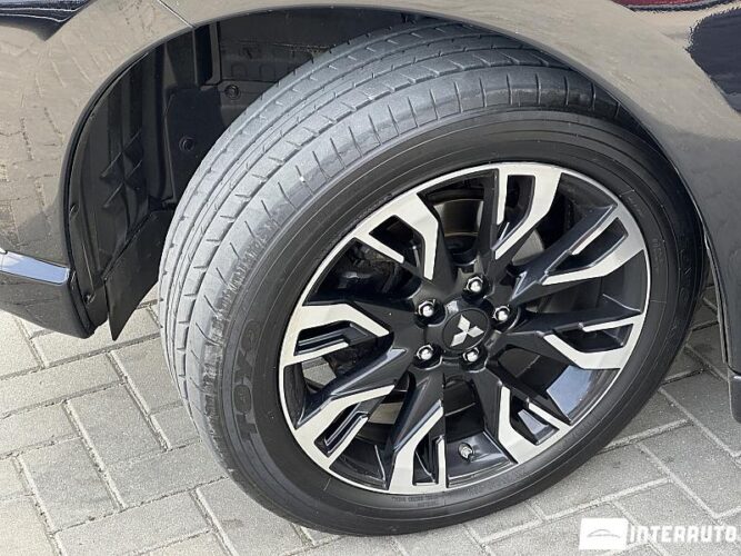 Mitsubishi Outlander 49 mitsubishi Outlander 2015