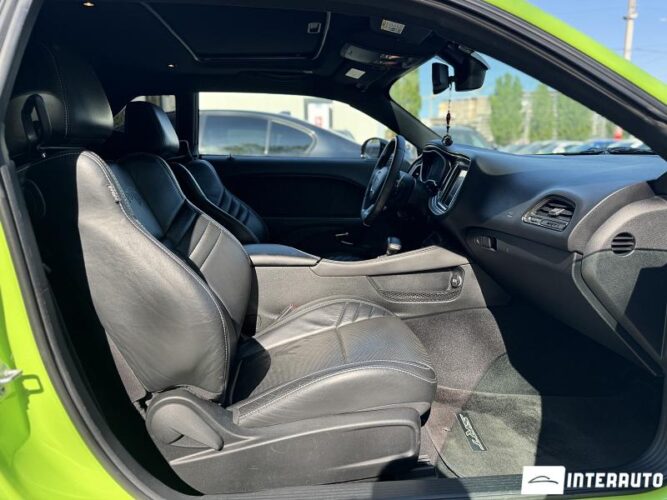dodge Challenger 2019