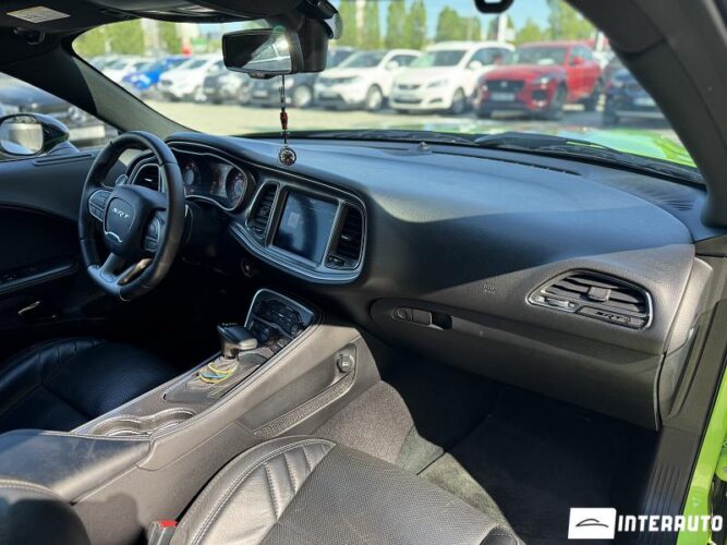 dodge Challenger 2019