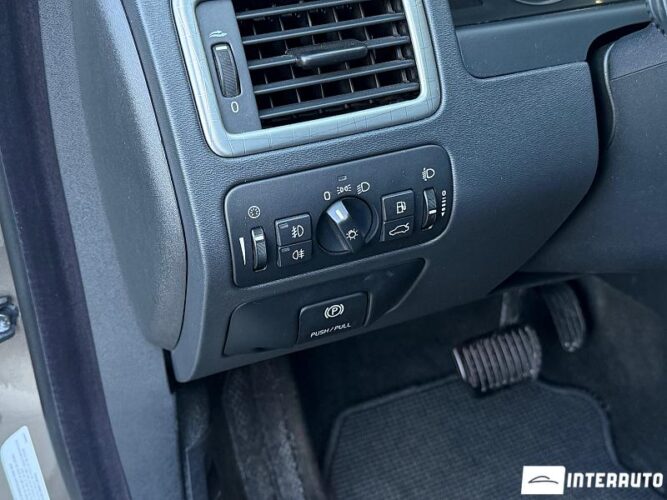 volvo XC 70 2008
