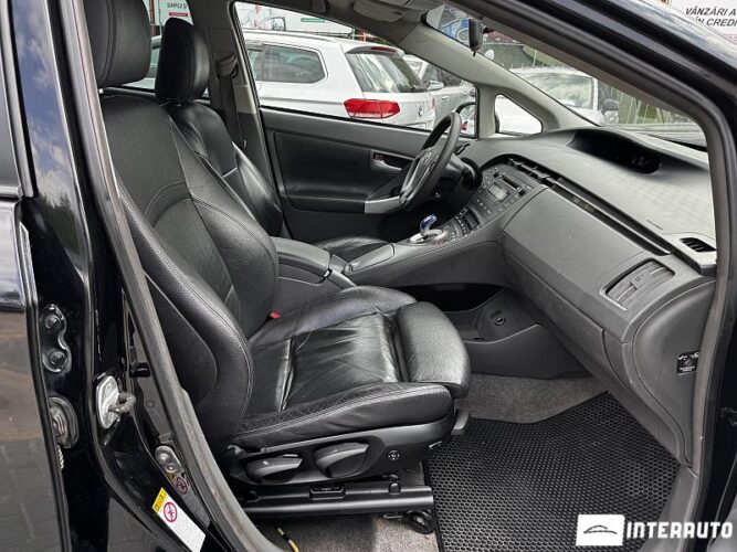 toyota Prius 2011