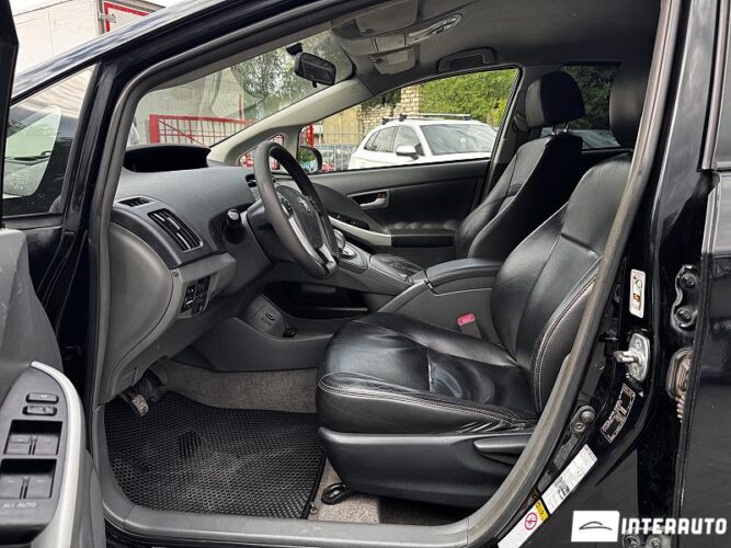 toyota Prius 2011