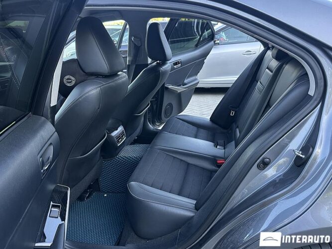 lexus IS 300h 2015
