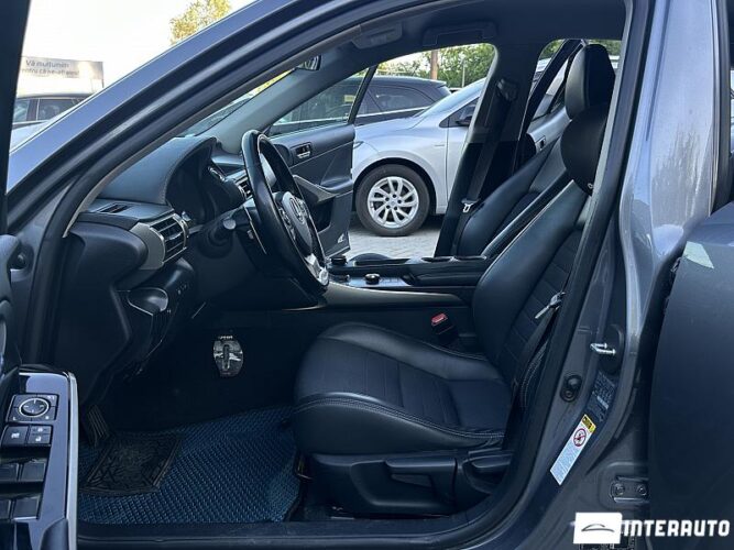 lexus IS 300h 2015