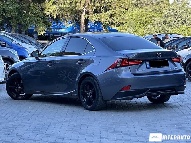 lexus IS 300h 2015