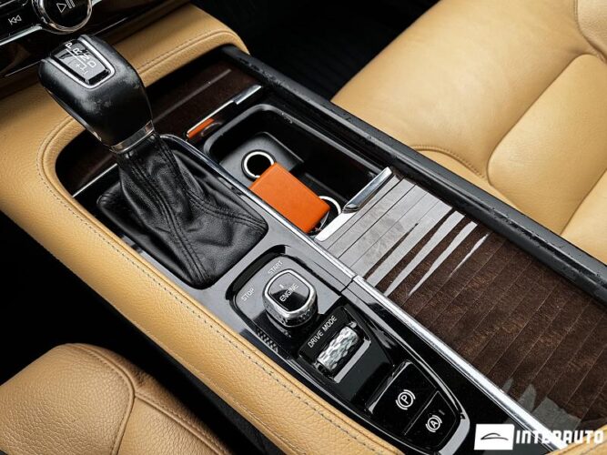 volvo XC 90 2016