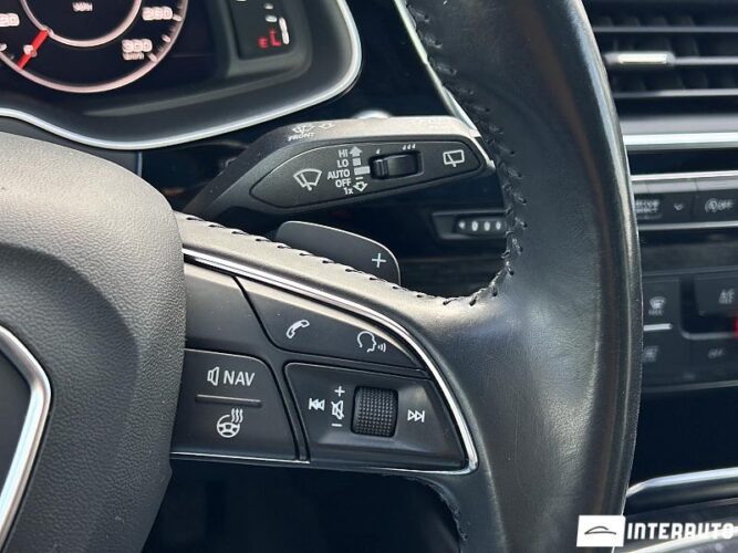 Audi Q7 46 audi Q7 2017