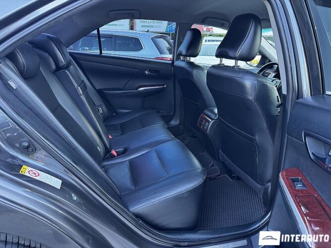 toyota Camry 2011