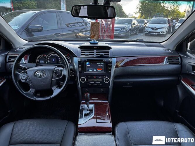 toyota Camry 2011