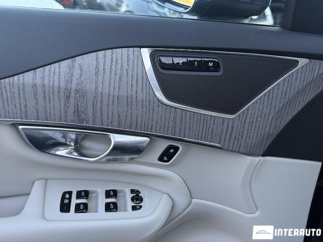 volvo XC 90 2025