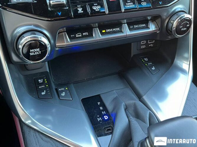 Lexus LX 600 59 lexus LX 600 2024