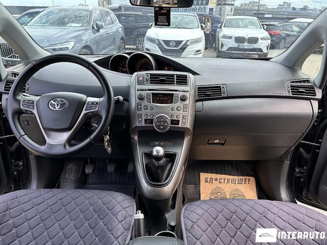 toyota Verso 2010