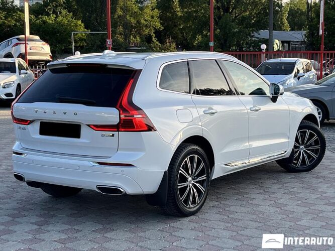 volvo XC 60 2020