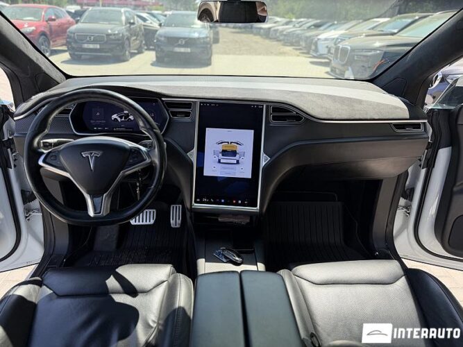 tesla Model X 2016