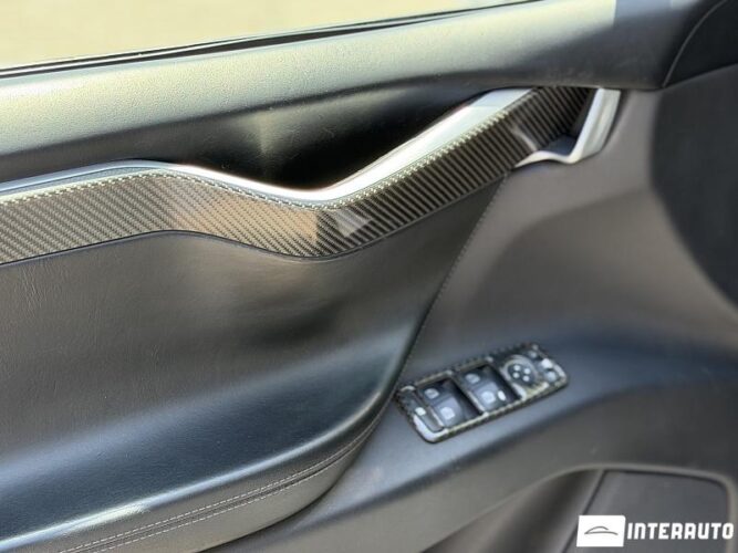 tesla Model X 2016
