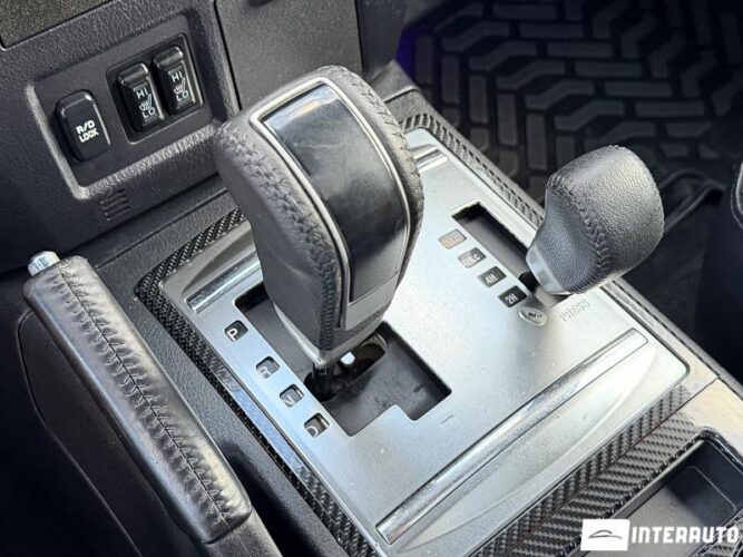 mitsubishi Pajero 2011