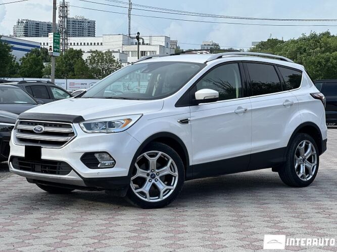 Ford Escape 2017 doar la InterAuto