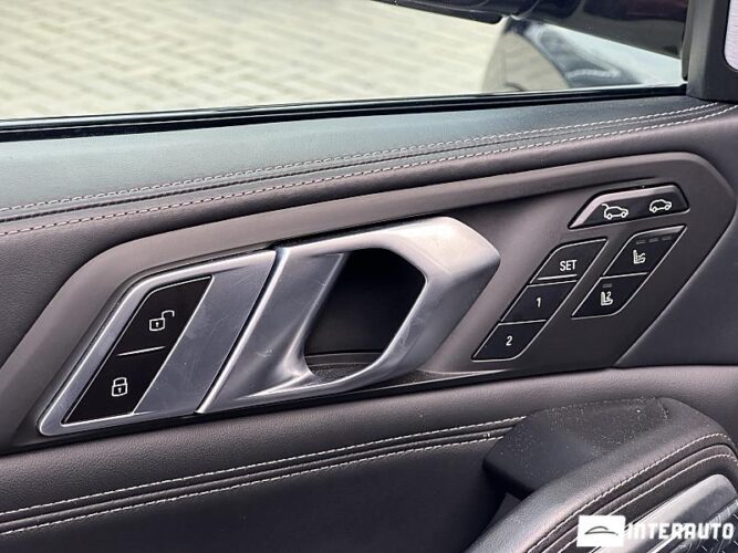 BMW X6 M5.0D 64 bmw X6 M5.0D 2021